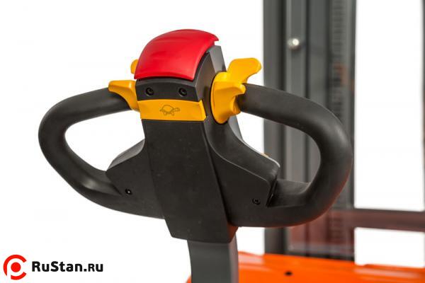 Штабелер электрический самоходный TOR 1.5т 5.0м CDDR15-II  фото №3 Штабелер электрический самоходный TOR 1.5т 5.0м CDDR15-II  фото №3