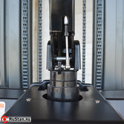 Самоходный Штабелер с Платформой для Оператора BX-4520 OXLIFT  4,5 м 2000 кг фото №4 Самоходный Штабелер с Платформой для Оператора BX-4520 OXLIFT  4,5 м 2000 кг фото №4