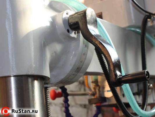 Радиально сверлильный станок MRD32x7 - Поворотный механизм фото №7 Радиально сверлильный станок MRD32x7 - Поворотный механизм фото №7