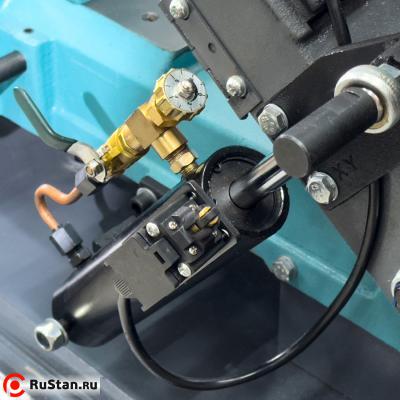 Ленточнопильный станок по металлу AURA LM-180B/380 фото №18 AURA LM-180B/380 фото №18