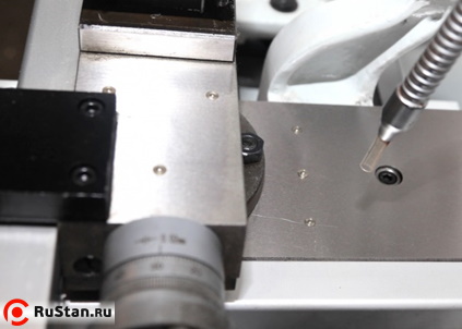 Все подвижные части станка оснащены тавотницами. фото №8 METAL MASTER X3075M фото №8