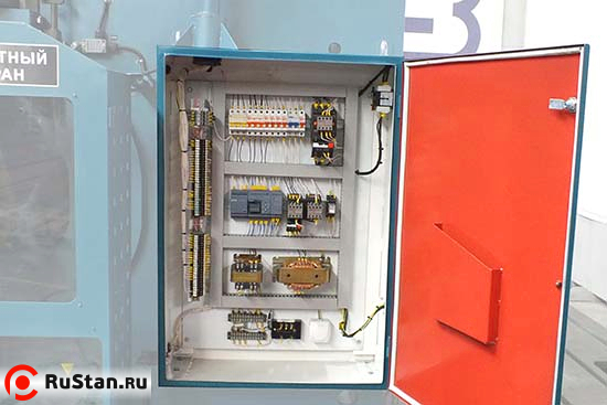 Электрошкаф управления листогиба ИА1430 фото №5 Электрошкаф управления листогиба ИА1430 фото №5