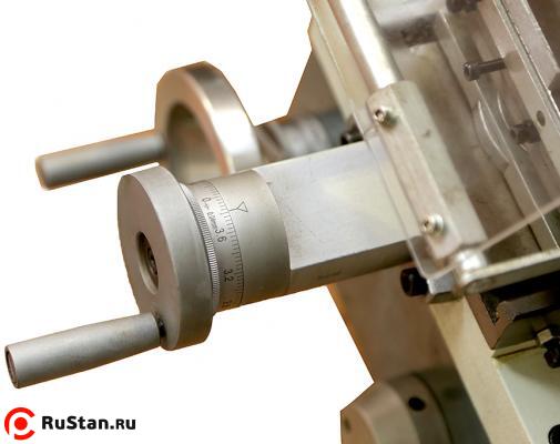 На станке имеются лимбы продольной и поперечной подачи. Маховики выполнены из металла. фото №5 METAL MASTER MML 2550MV фото №5