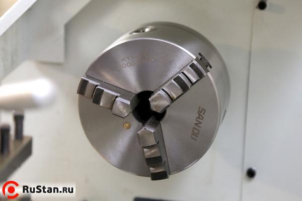 В стандартной комплектации поставляется быстрозажимной трехкулачковый патрон диаметром 125мм фото №9 Metal Master MML 2870 фото №9