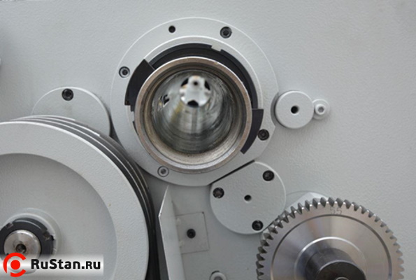 Внутренний диаметр шпинделя составляет 58 мм. фото №7 METAL MASTER Z46100 фото №7